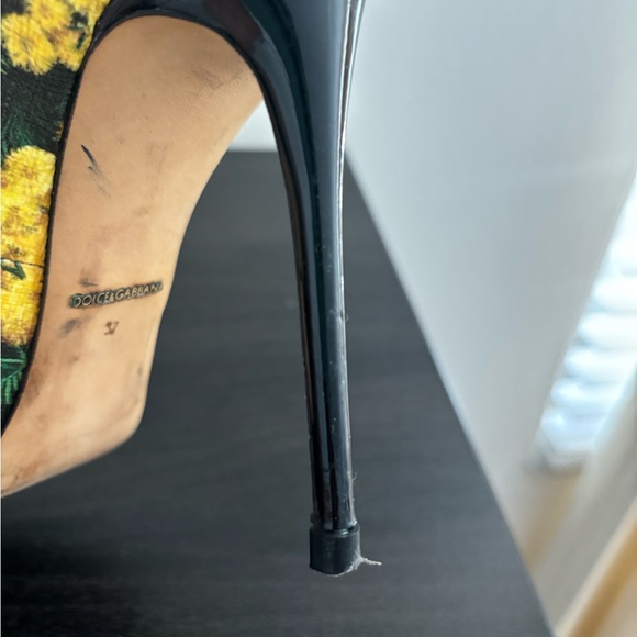 Dolce & Gabbana Shoes High Heels Black and Yellow Floral Pattern Pumps - Picture 14 of 15